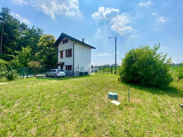 Casa in vendita a Verzago, Alzate Brianza