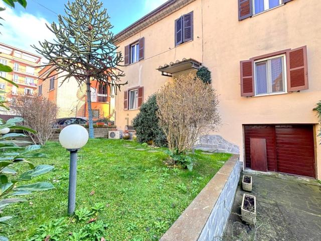 Casa in vendita a Cappuccini, Viterbo
