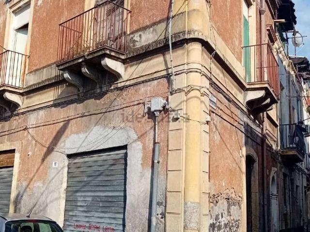 Casa in vendita a Centro storico, Catania