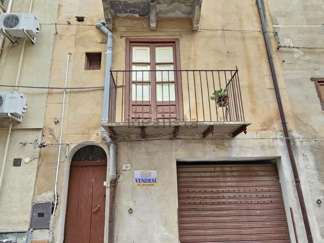 Casa in vendita a Collesano, Sicilia