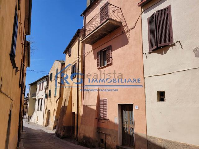 Casa in vendita a Lubriano, Viterbo