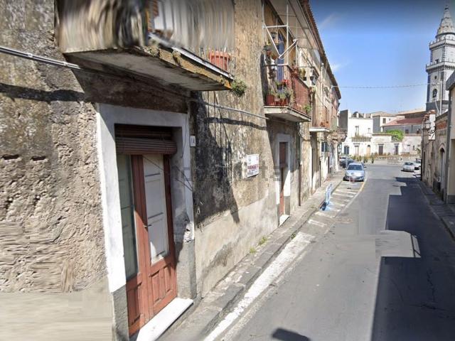 Casa in vendita a Pedara, Catania