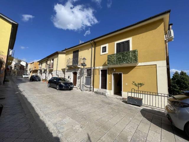 Casa in vendita a Pietrelcina, Campania
