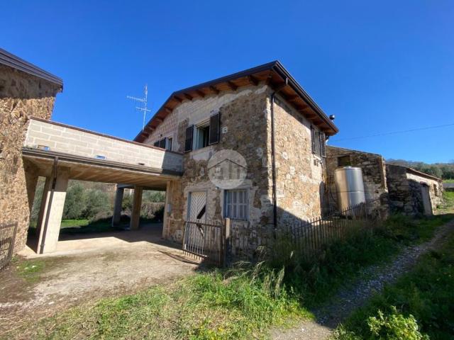 Casa in vendita a Roccadaspide, Campania