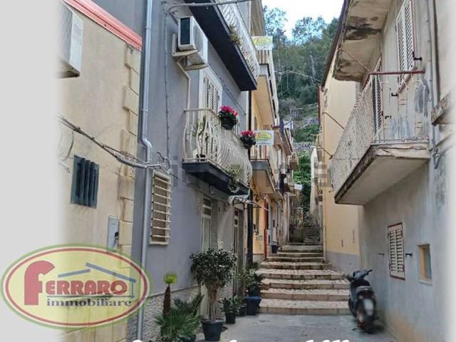 Casa in vendita a Balata, Cava D'aliga
