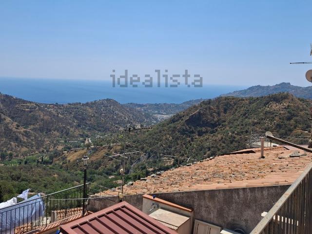 Casa in vendita a Casalvecchio Siculo, Sicilia