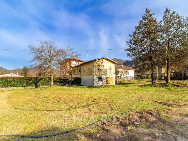 Casa in vendita a Campagna, Cremenaga