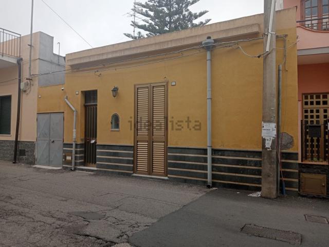 Casa in vendita a Acireale, Sicilia