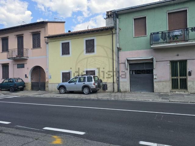 Casa in vendita a Borgo Bovio, Terni