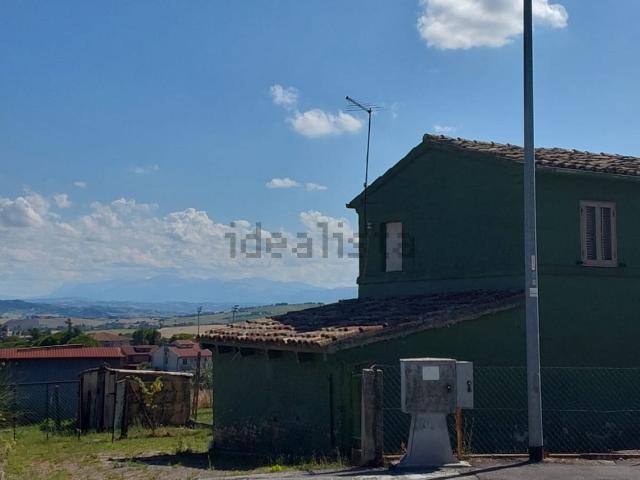 Casa in vendita a Marche, Macerata