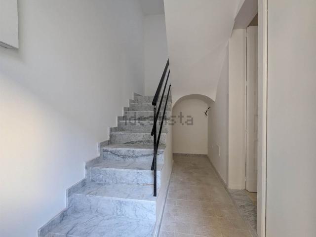 Casa in vendita a Aci Santa Lucia, Aci Catena