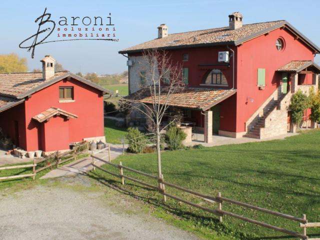 Casa in vendita a Fidenza, Reggio Emilia
