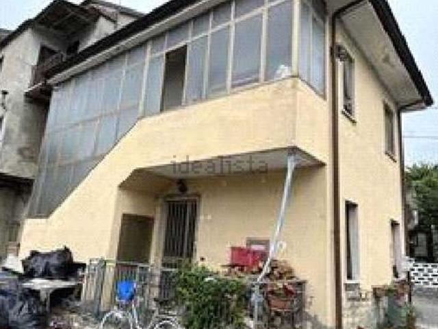 Casa in vendita a Case Sei, Piozzano