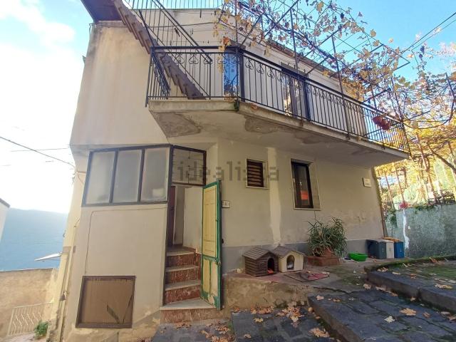 Casa in vendita a Ficarra, Sicilia