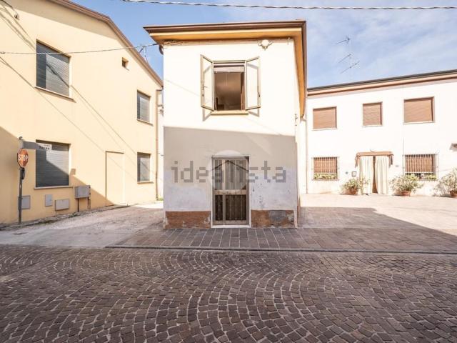 Casa in vendita a Corte Gerile, Curtatone