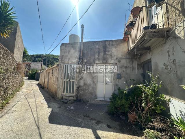 Casa in vendita a Castanea delle Furie, Messina