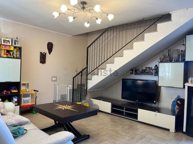 Casa in vendita a Battuda, Pavia
