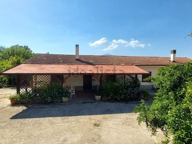 Casa in vendita a Le Pastenelle, Cervaro