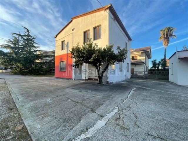 Casa in vendita a Unione dei Comuni della Val Vibrata, Martinsicuro