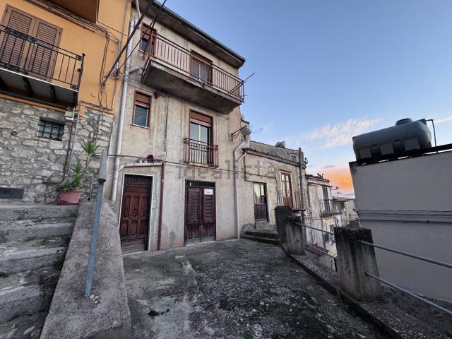 Casa in vendita a Caccamo, Palermo