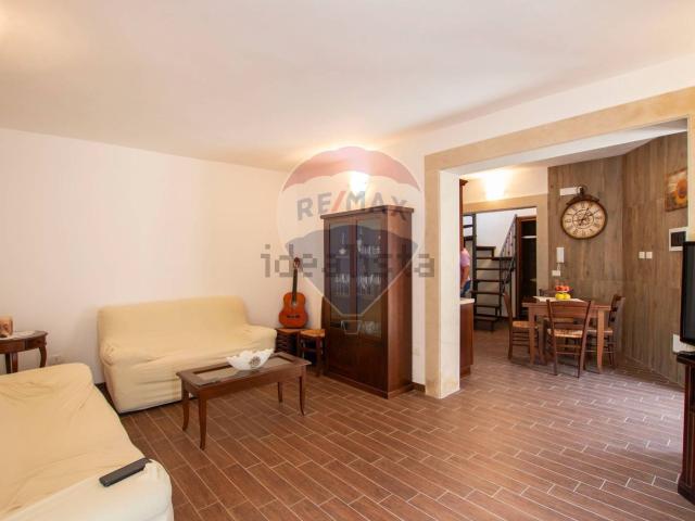 Casa in vendita a Ferla, Sicilia