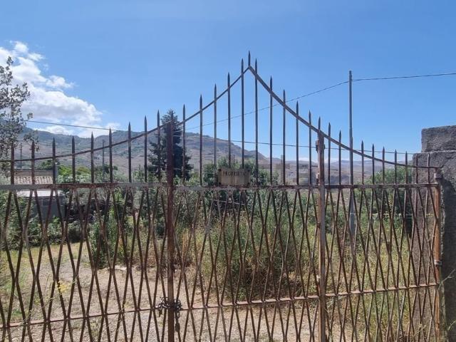 Casa in vendita a Polizzi Generosa, Sicilia