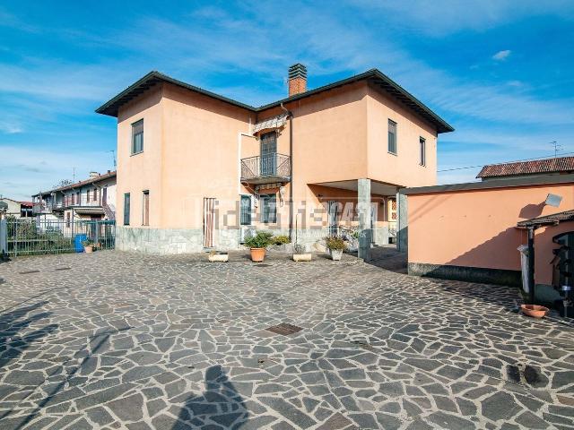 Casa in vendita a Inzago, Lombardia
