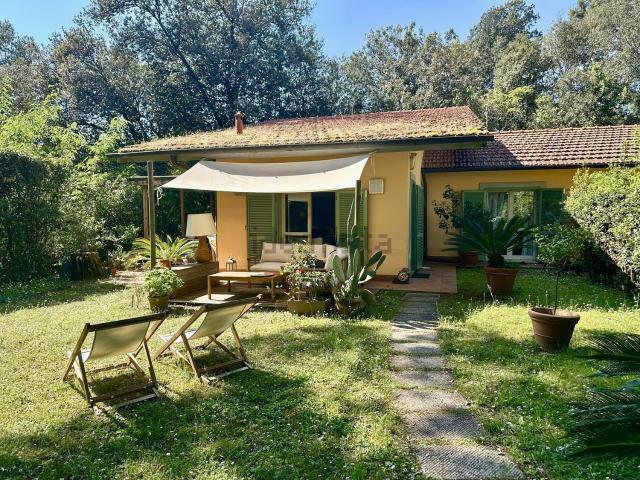 Casa in vendita a Poveromo, Marina Di Massa