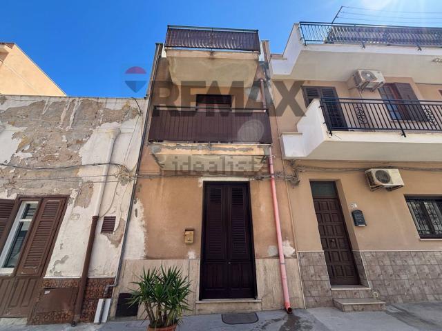Casa in vendita a Terrasini, Sicilia