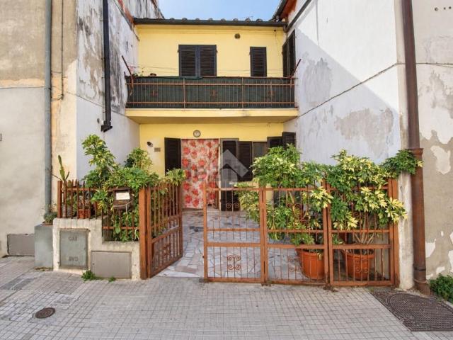 Casa in vendita a San Frediano a Settimo, Cascina