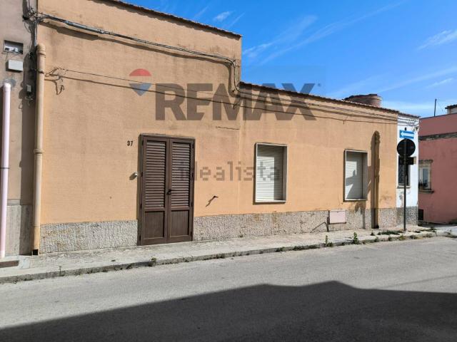 Casa in vendita a Paparella, Valderice