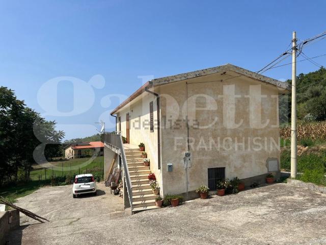 Casa in vendita a Santa Serra, Fiumefreddo Bruzio