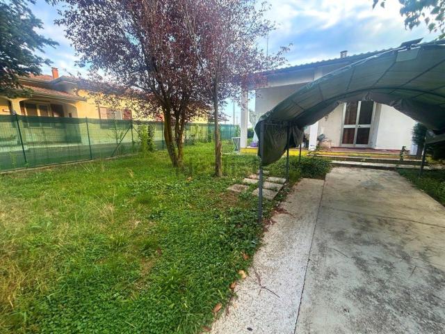 Casa in vendita a Villanova, Rivarolo del Re ed Uniti