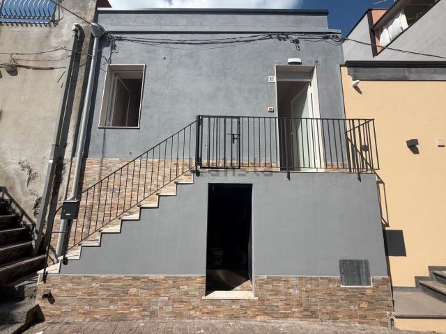 Casa in vendita a Aci Trezza, Aci Castello