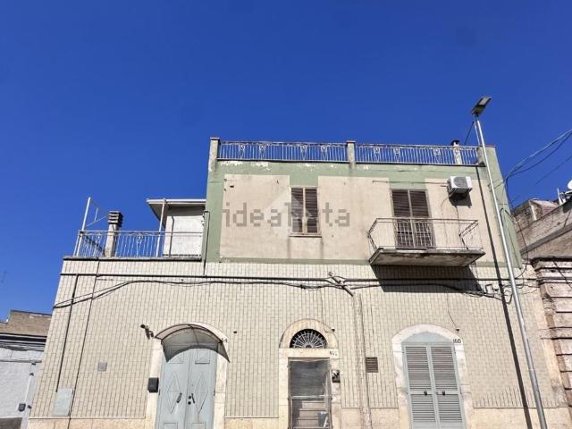 Casa in vendita a Canosa di Puglia, Barletta-Andria-Trani