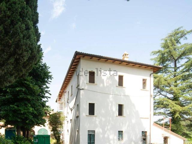 Casa in vendita a Cavignano, Marche