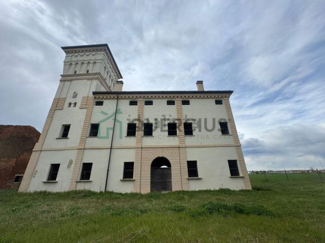 Casa in vendita a Legnago, Veneto