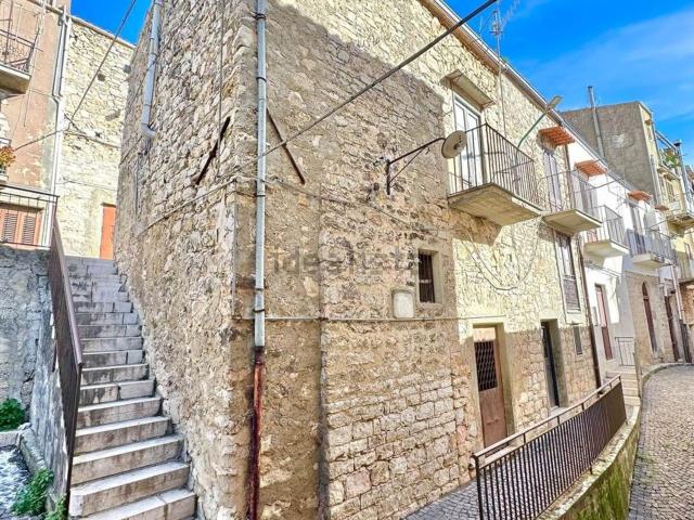 Casa in vendita a Bisacquino, Sicilia