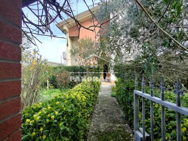 Casa in vendita a Rimini, Reggio Emilia