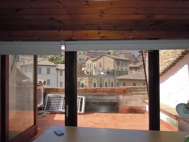 Casa in vendita a Contrada dell'Oca, Siena