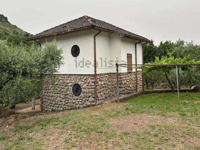 Casa in vendita a Maenza, Lazio