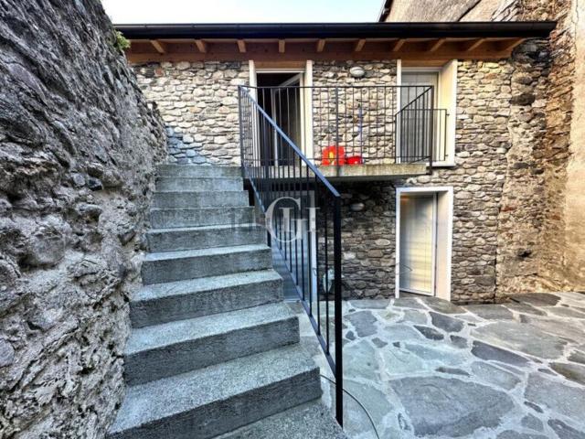 Casa in vendita a Domaso, Lombardia