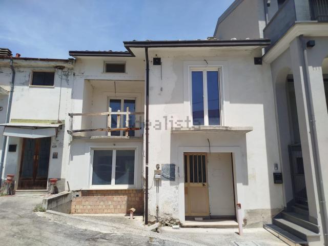 Casa in vendita a Guardiagrele, Abruzzo