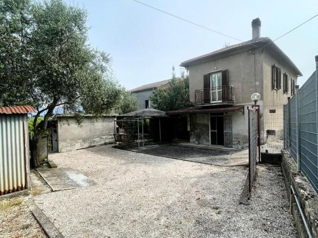 Casa in vendita a Terni, Umbria