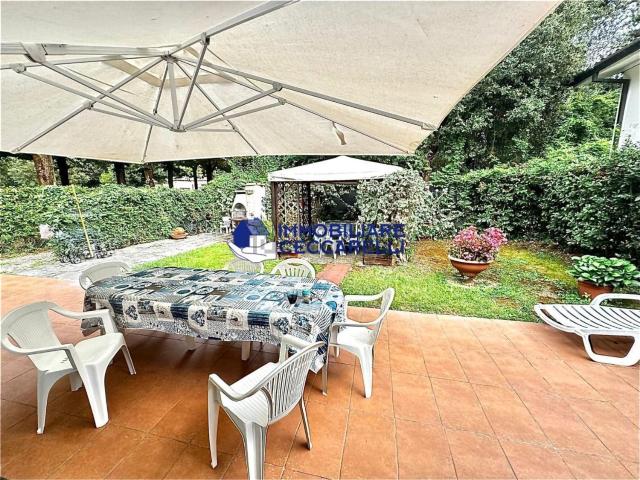 Casa in vendita a Ronchi, Marina Di Massa