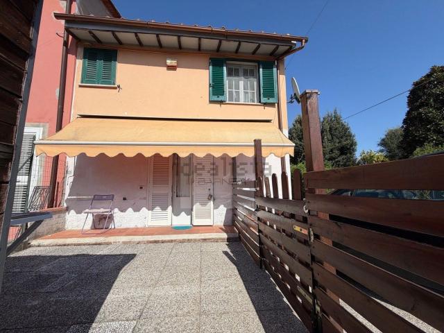 Casa in vendita a Cappella, Bagni Di Lucca Ponte