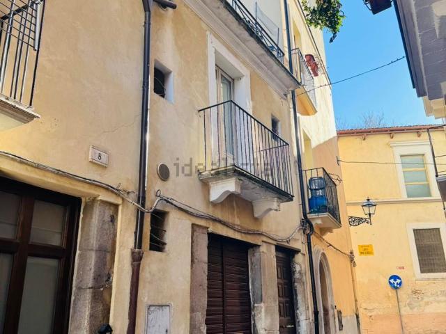 Casa in vendita a Sulmona, Abruzzo