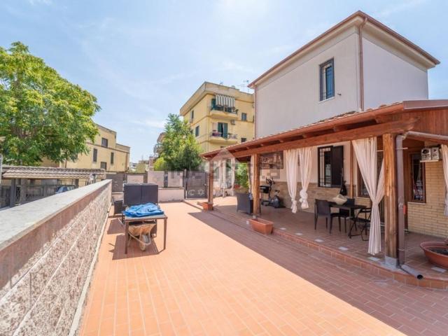 Casa in vendita a Torre Maura, Roma