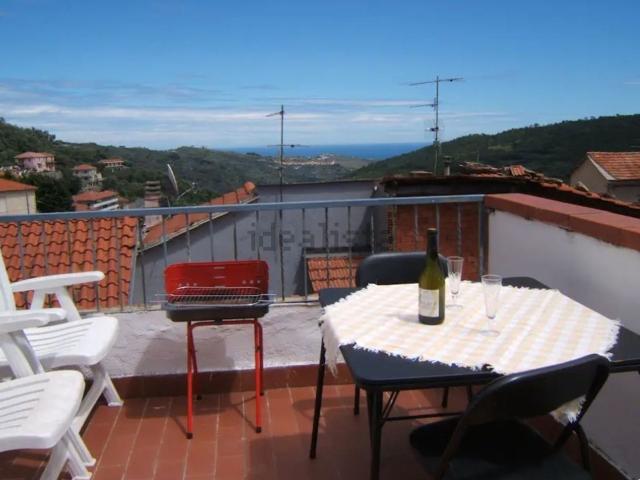 Casa in vendita a Pietrabruna, Liguria