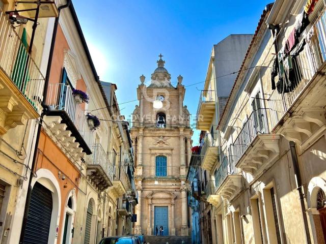 Casa in vendita a Ragusa Ibla, Ragusa